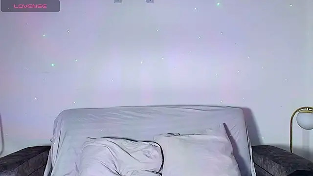 Snapshot of Dulce_Bella_ chatting on October 2025 08:19:02 PM Dulce Bella online show from October 2025 08:19:02 PM