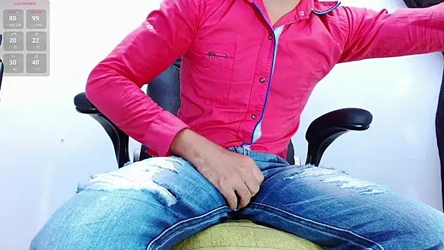 Snapshot of DayroDuran chatting on November 2025 05:45:02 PM DayroDuran online show from November 2025 05:45:02 PM