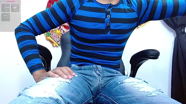 Snapshot of DayroDuran chatting on November 2025 06:40:02 PM DayroDuran online show from November 2025 06:40:02 PM