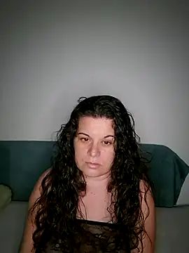 Snapshot of PerleRaree chatting on April 2026 09:13:01 PM PerleRaree online show from April 2026 09:13:01 PM