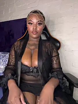 Snapshot of QUEEN_NOBUHLE_777 chatting on March 2026 10:35:01 PM QUEEN NOBUHLE 777 online show from March 2026 10:35:01 PM