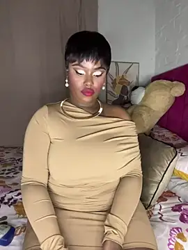 Snapshot of QUEEN_NOBUHLE_777 chatting on June 2026 10:41:02 PM QUEEN NOBUHLE 777 online show from June 2026 10:41:02 PM
