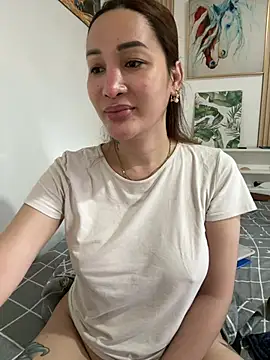 toni 0601 online show from February 2026 12:50:01 AM