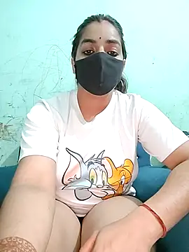 Snapshot of the_saavi chatting on March 2026 06:45:02 PM the saavi online show from March 2026 06:45:02 PM