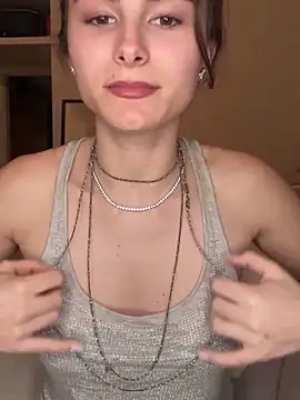 SophiiaStarr online show from April 2026 07:12:02 PM