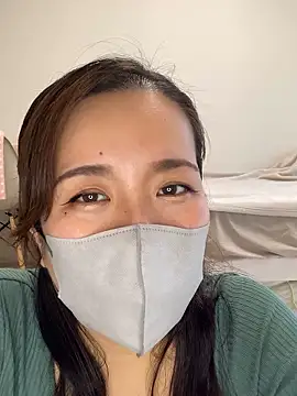 Snapshot of NATSUMI00 chatting on September 2025 05:34:02 AM NATSUMI00 online show from September 2025 05:34:02 AM