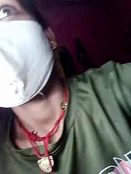 Snapshot of Sharmili_xx chatting on October 2025 12:28:02 AM Sharmili xx online show from October 2025 12:28:02 AM