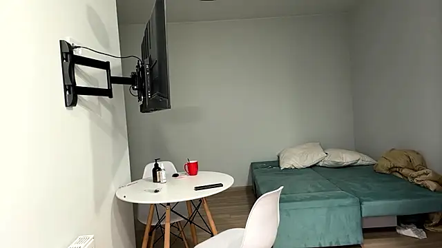 Denni Spilber online show from March 2026 05:09:01 PM