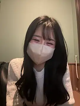 Snapshot of Ema-- chatting on September 2025 10:31:01 AM Ema-- online show from September 2025 10:31:01 AM