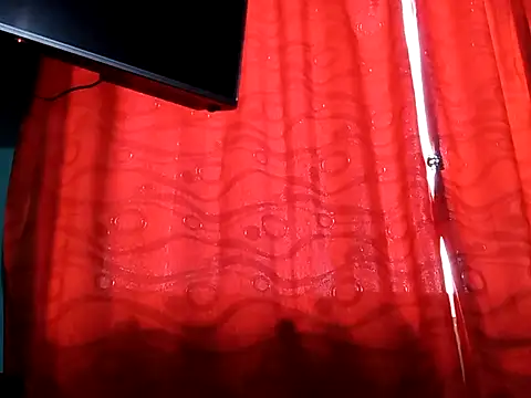 True Di online show from October 2025 10:07:01 PM