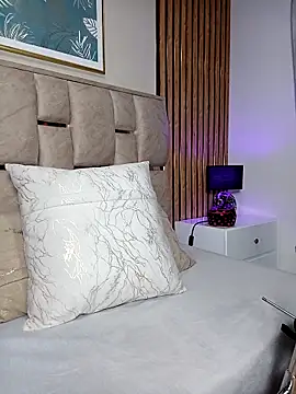 Snapshot of Tasha_and_Karl chatting on September 2025 03:09:02 AM Tasha and Karl online show from September 2025 03:09:02 AM