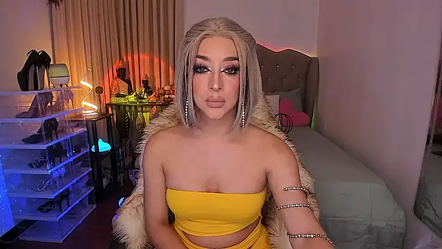 Dream Goddess online show from March 2026 12:01:01 PM