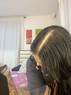 Snapshot of Sweet_and_Rous0 chatting on October 2025 04:19:02 AM Sweet and Rous0 online show from October 2025 04:19:02 AM