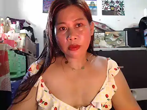 Snapshot of filipina_beauty chatting on April 2026 04:23:02 AM filipina beauty online show from April 2026 04:23:02 AM