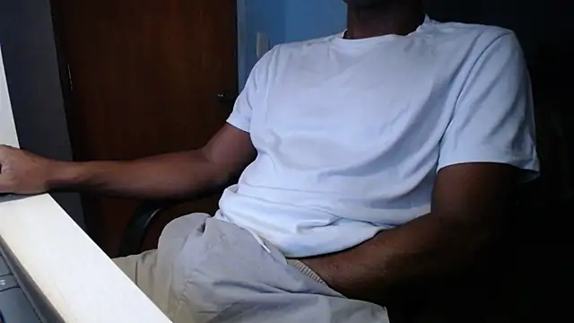 Snapshot of here_cumshot chatting on October 2025 03:24:02 AM here cumshot online show from October 2025 03:24:02 AM