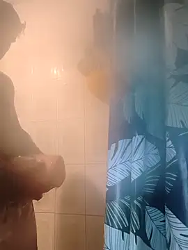 Snapshot of Ferxxxo1503 chatting on April 2026 04:17:01 AM Ferxxxo1503 online show from April 2026 04:17:01 AM