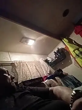 Snapshot of Chris_is_spun chatting on November 2025 04:59:01 AM Chris is spun online show from November 2025 04:59:01 AM