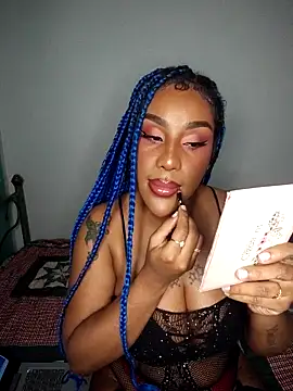 Queen Amara online show from April 2026 04:01:01 AM