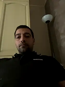 Snapshot of darkparadi chatting on September 2025 09:58:01 AM darkparadi online show from September 2025 09:58:01 AM