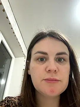 Risky-Flower online show from November 2025 07:30:01 PM