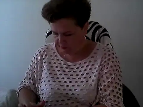 EllaLove2277 online show from September 2025 01:33:01 PM