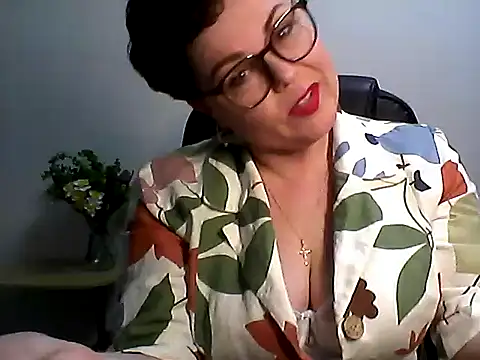 EllaLove2277 online show from April 2026 05:28:01 PM