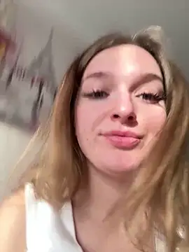 Bellatrisssaa online show from December 2025 09:04:01 AM