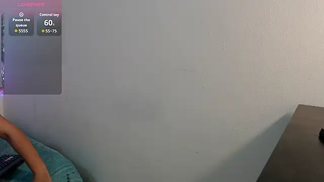 Valeryxs online show from September 2025 06:57:01 PM