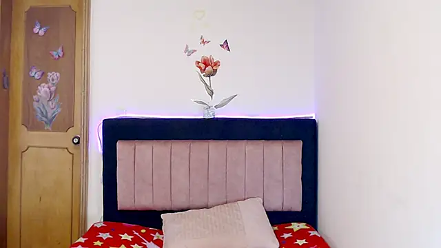 Valeryxs online show from February 2026 08:27:01 PM