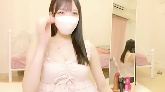 roachan  online show from March 2026 01:28:01 PM