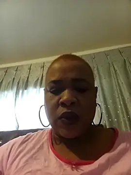 BUSTY QUEEEN online show from September 2025 06:35:01 AM