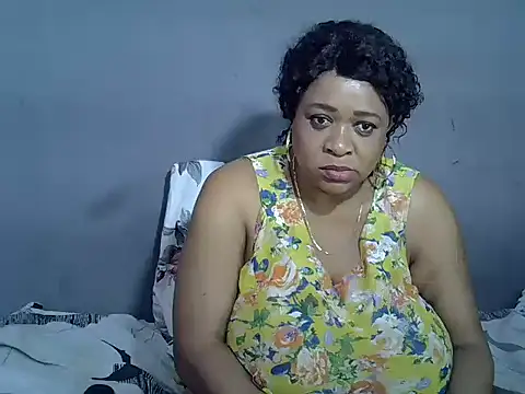 BUSTY QUEEEN online show from November 2025 10:50:02 AM