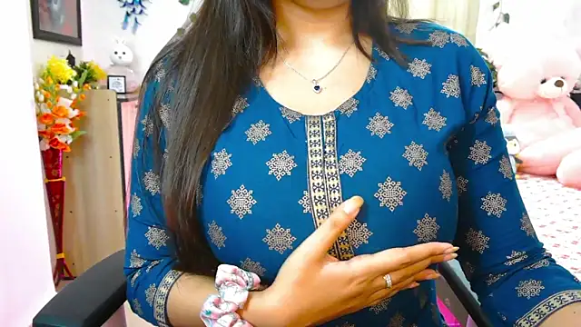 Snapshot of WildDimpi_0 chatting on April 2026 10:37:01 AM WildDimpi 0 online show from April 2026 10:37:01 AM