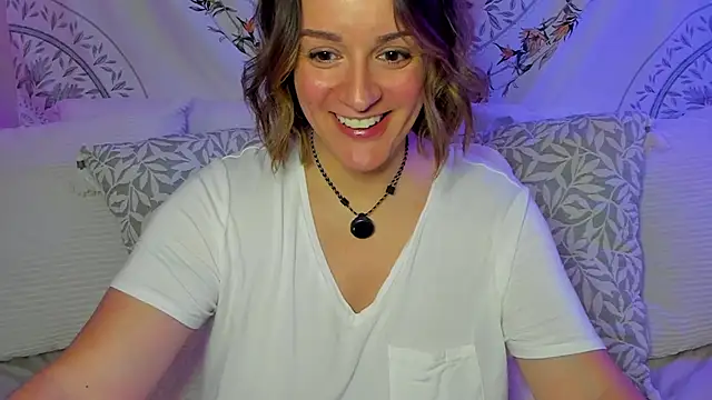 Snapshot of BigBoobsMcGee chatting on September 2025 07:02:02 PM BigBoobsMcGee online show from September 2025 07:02:02 PM