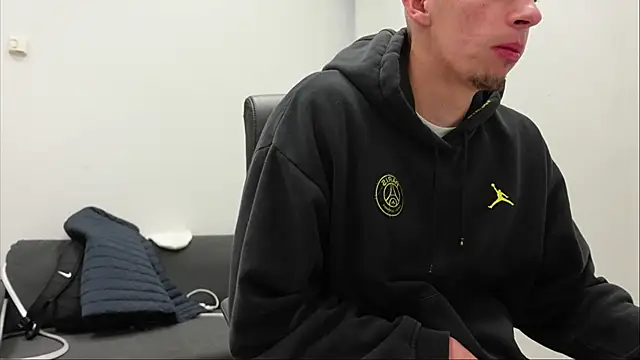 Ryan Dozer online show from October 2025 05:38:01 AM