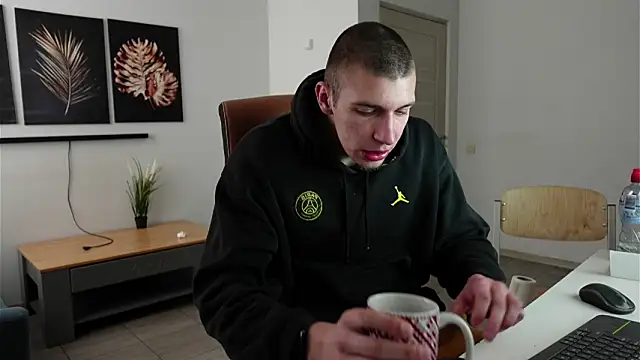 Snapshot of Ryan_Dozer chatting on March 2026 07:58:02 AM Ryan Dozer online show from March 2026 07:58:02 AM