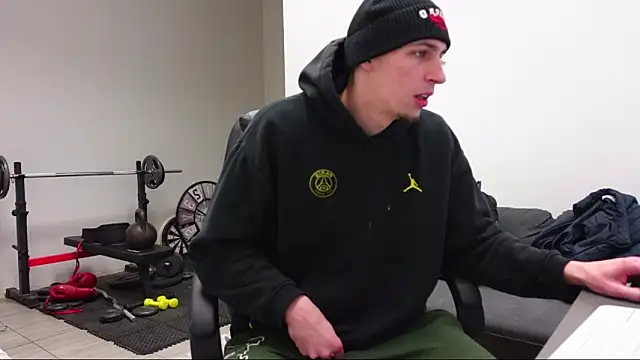 Snapshot of Ryan_Dozer chatting on March 2026 07:47:02 AM Ryan Dozer online show from March 2026 07:47:02 AM