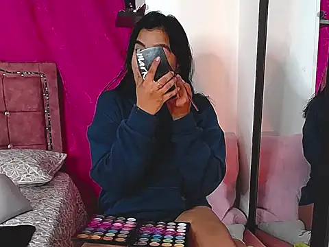 Snapshot of charlottekiss99 chatting on September 2025 11:44:01 AM charlottekiss99 online show from September 2025 11:44:01 AM