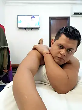 Mathias1221 online show from September 2025 04:52:02 PM