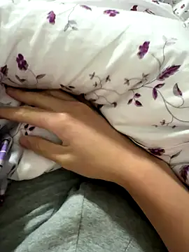 Snapshot of JJ_131 chatting on September 2025 08:57:01 PM JJ 131 online show from September 2025 08:57:01 PM