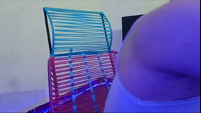 ErickWalton online show from November 2025 05:31:01 AM