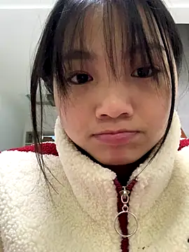 Emlyly-18 online show from December 2025 11:08:02 AM