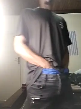 Snapshot of donchico0 chatting on April 2026 05:11:01 PM donchico0 online show from April 2026 05:11:01 PM