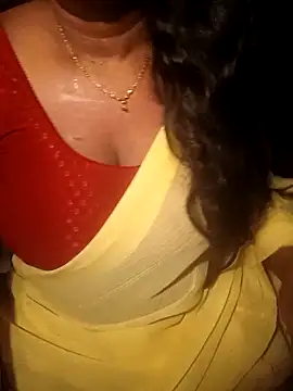 Snapshot of Angel_6531 chatting on October 2025 01:43:02 PM Angel 6531 online show from October 2025 01:43:02 PM