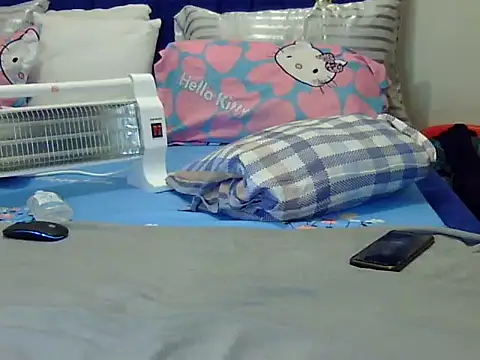 Playroom queen online show from February 2026 11:08:01 PM