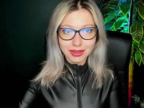 loveHeidi online show from September 2025 04:23:02 AM