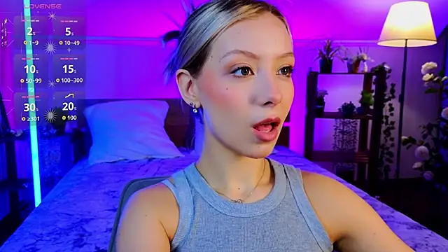 Snapshot of LumMina chatting on April 2026 03:09:02 AM LumMina online show from April 2026 03:09:02 AM