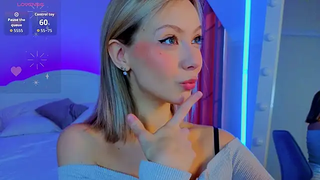 Snapshot of LumMina chatting on April 2026 02:46:02 AM LumMina online show from April 2026 02:46:02 AM