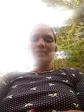 Monika cut online show from October 2025 04:13:01 AM