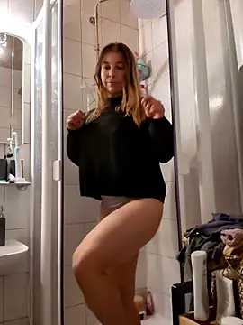 Snapshot of story_of_sarah chatting on April 2026 08:57:01 PM story of sarah online show from April 2026 08:57:01 PM